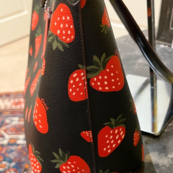 NWT Coach Black Tote Bag W/Wild Strawberry Print, Silver Hardware, Coated Canvas - Picture 13 of 17